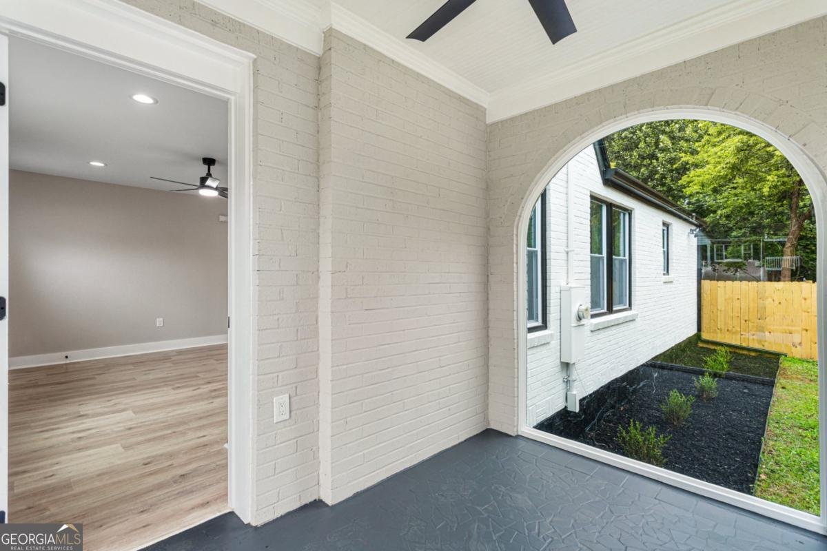 1283 Beecher Street Atlanta - 4