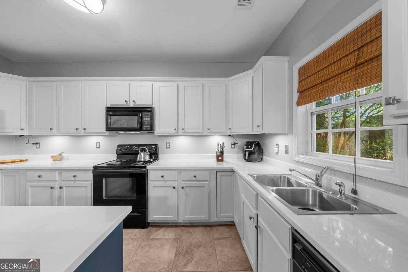 2512 Waters Edge Trail Roswell - 16