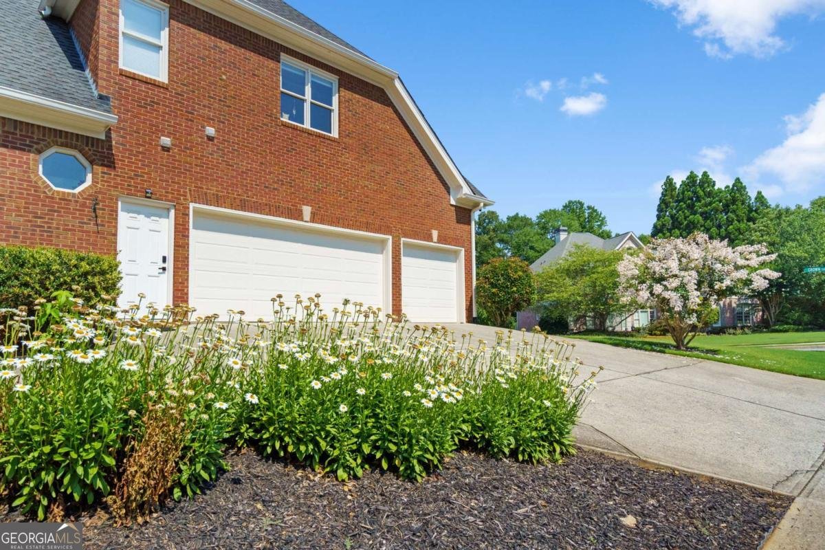 455 Majestic Cove Milton - 10