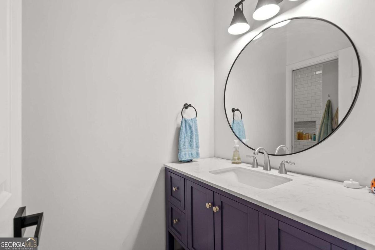 455 Majestic Cove Milton - 40
