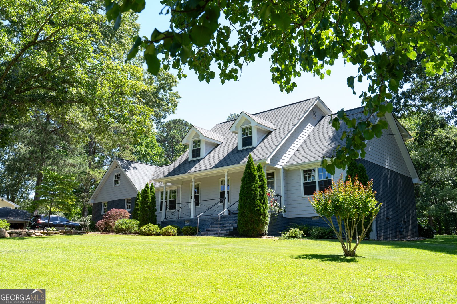 1060 OAK RIDGE Drive Fayetteville - 2