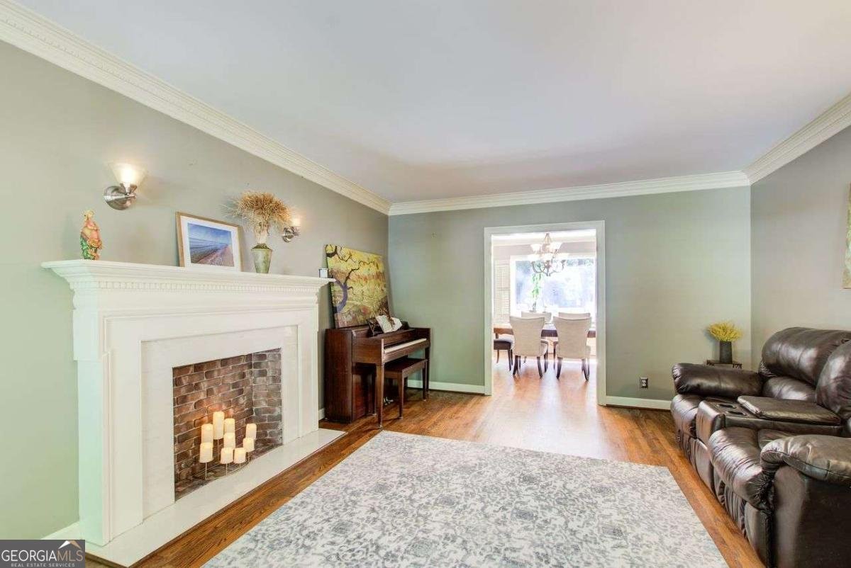 854 Newcastle Drive Lilburn - 10