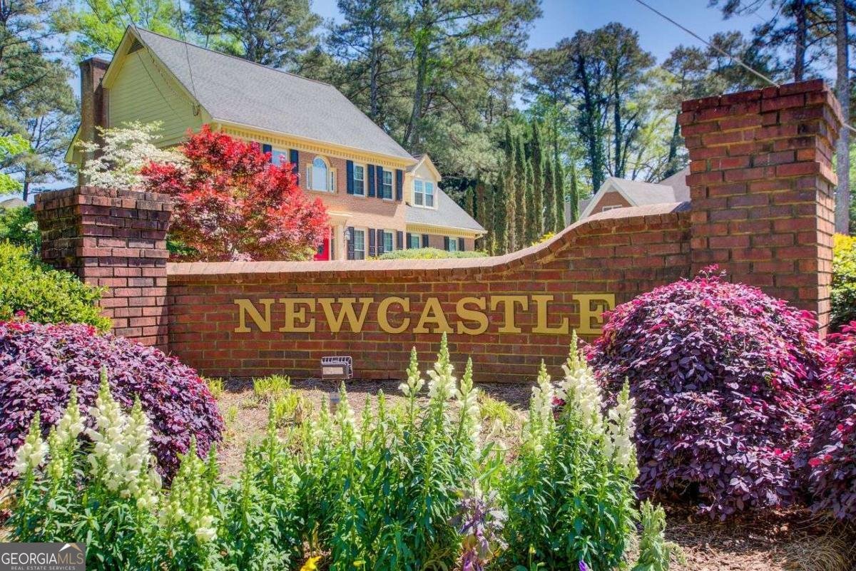 854 Newcastle Drive Lilburn - 43