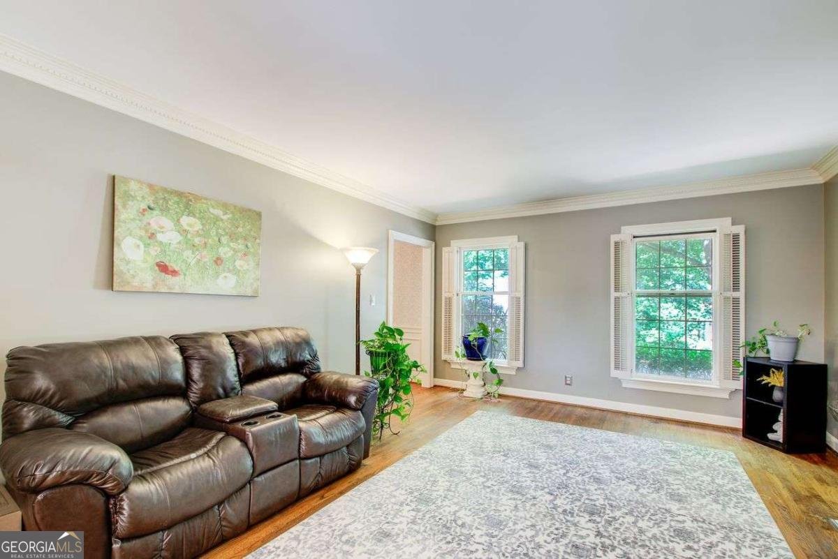 854 Newcastle Drive Lilburn - 9