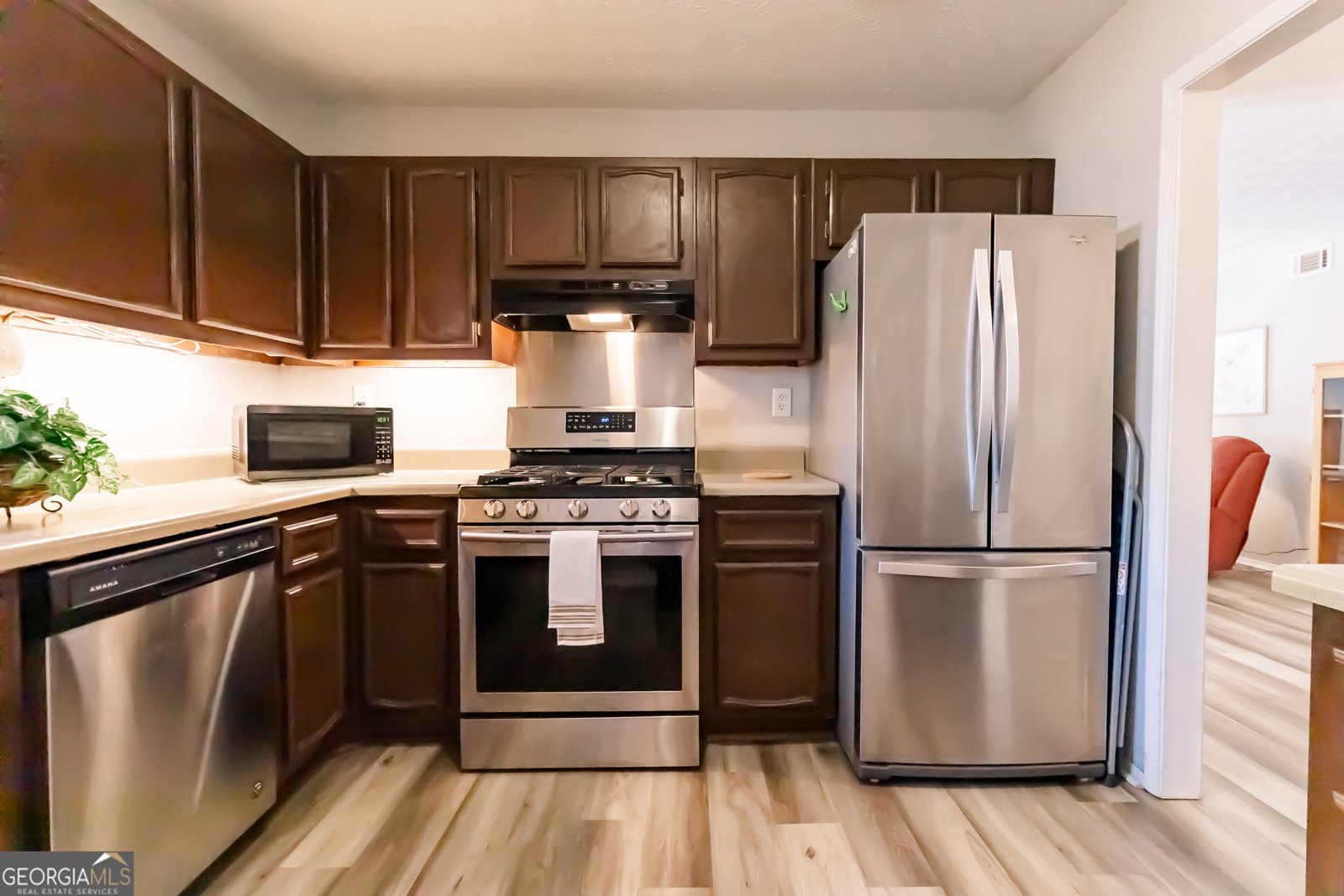 1208 AUGUSTA Drive Marietta - 17