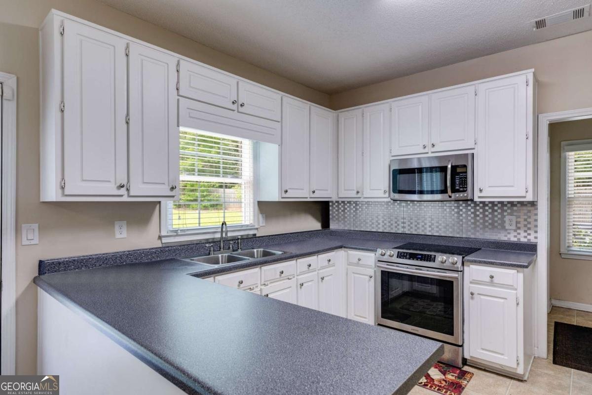 215 Watershed Way Fayetteville - 18