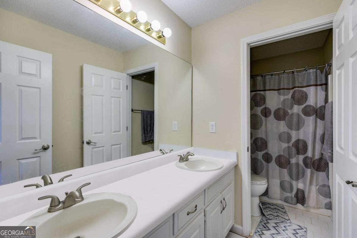215 Watershed Way Fayetteville - 32