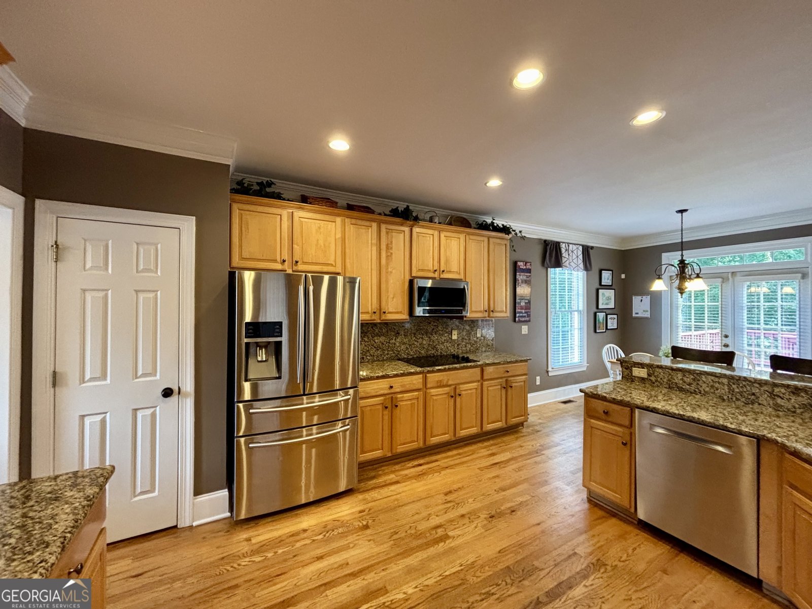 11260 Donnington Drive Johns Creek - 11