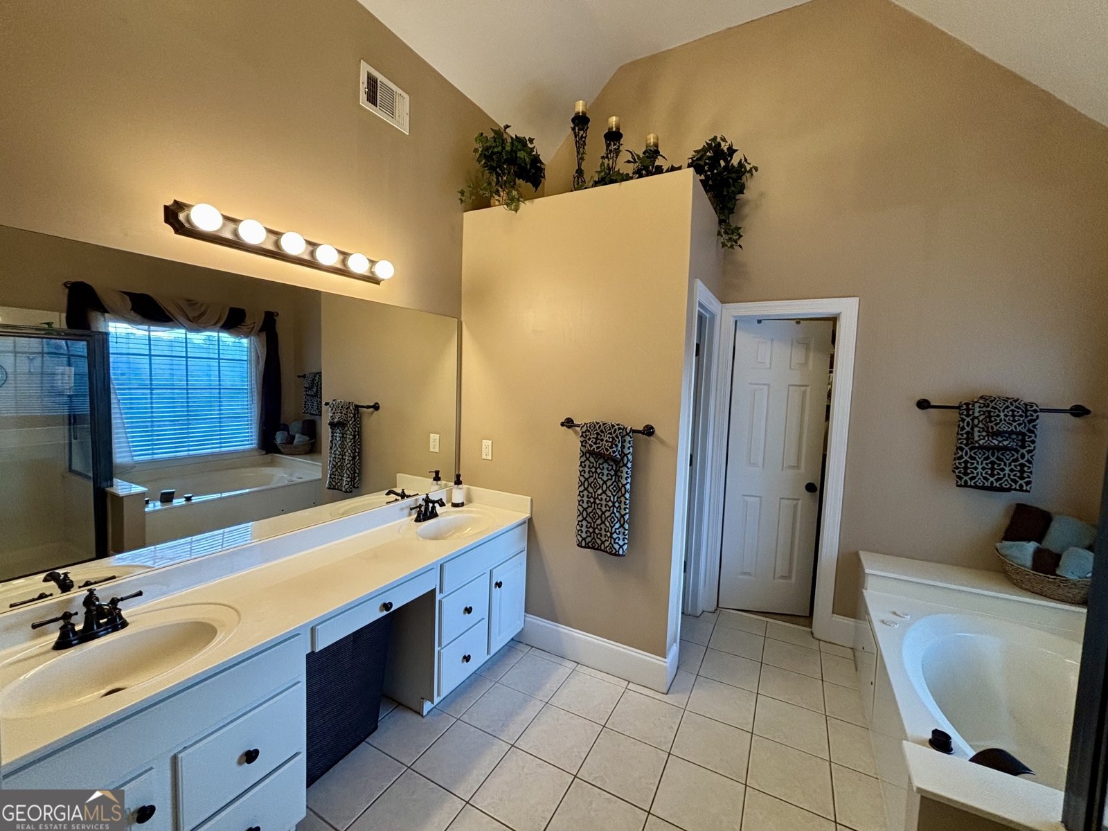 11260 Donnington Drive Johns Creek - 19