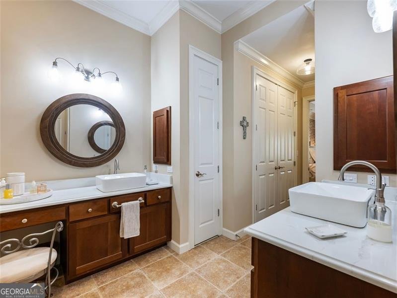 7521 PORTBURY PARK Lane Suwanee - 18