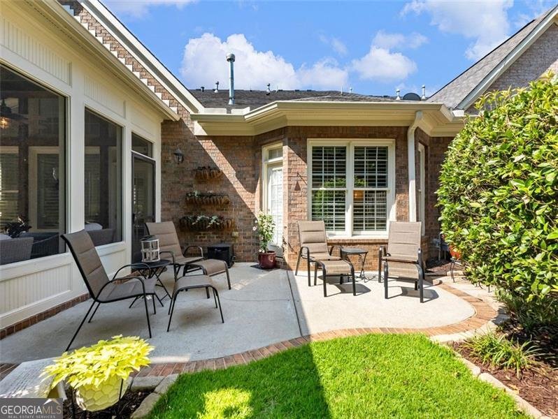 7521 PORTBURY PARK Lane Suwanee - 43