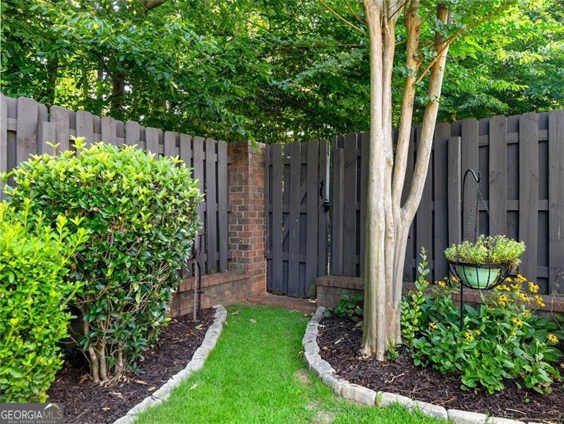 7521 PORTBURY PARK Lane Suwanee - 46