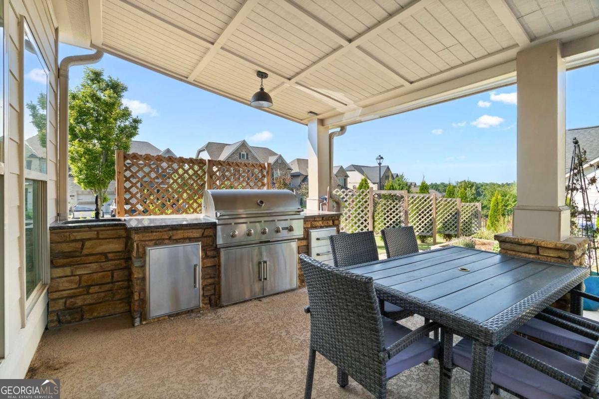4350 Thacker Lane Suwanee - 34