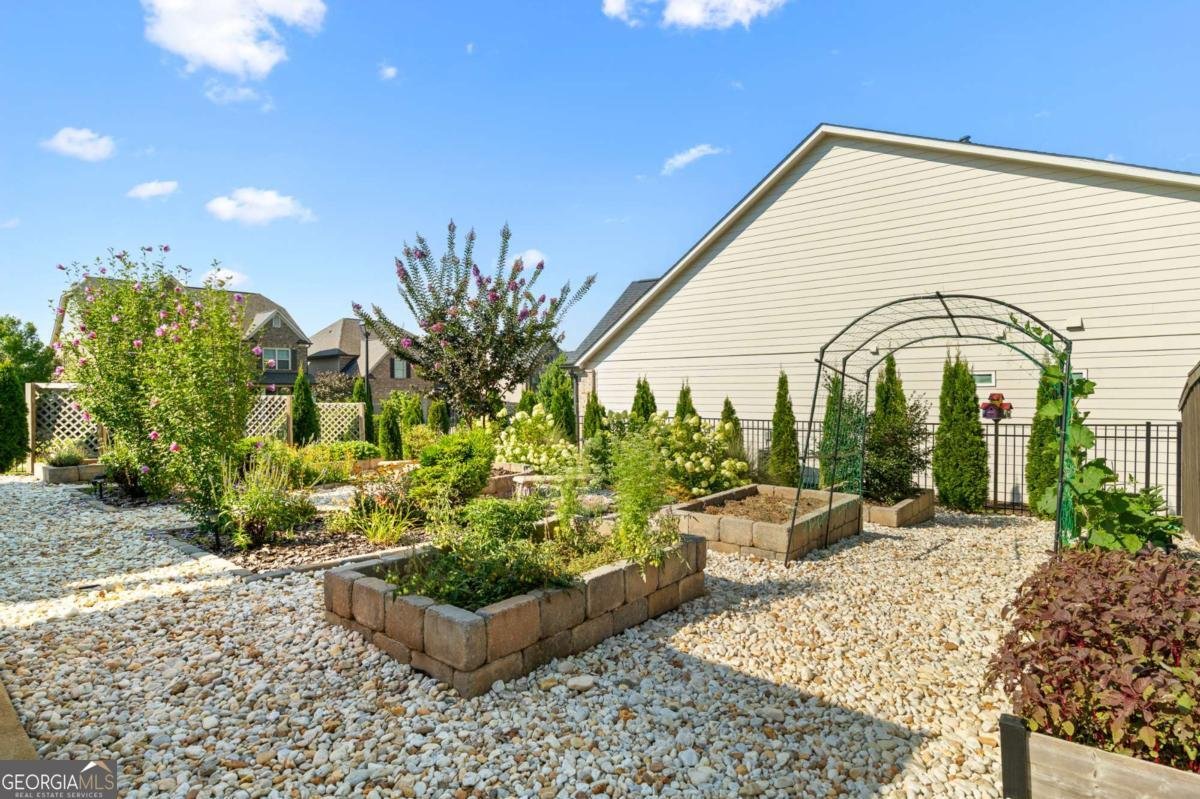 4350 Thacker Lane Suwanee - 40