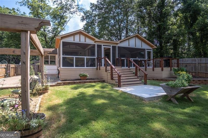 1341 AVON Avenue Atlanta - 19