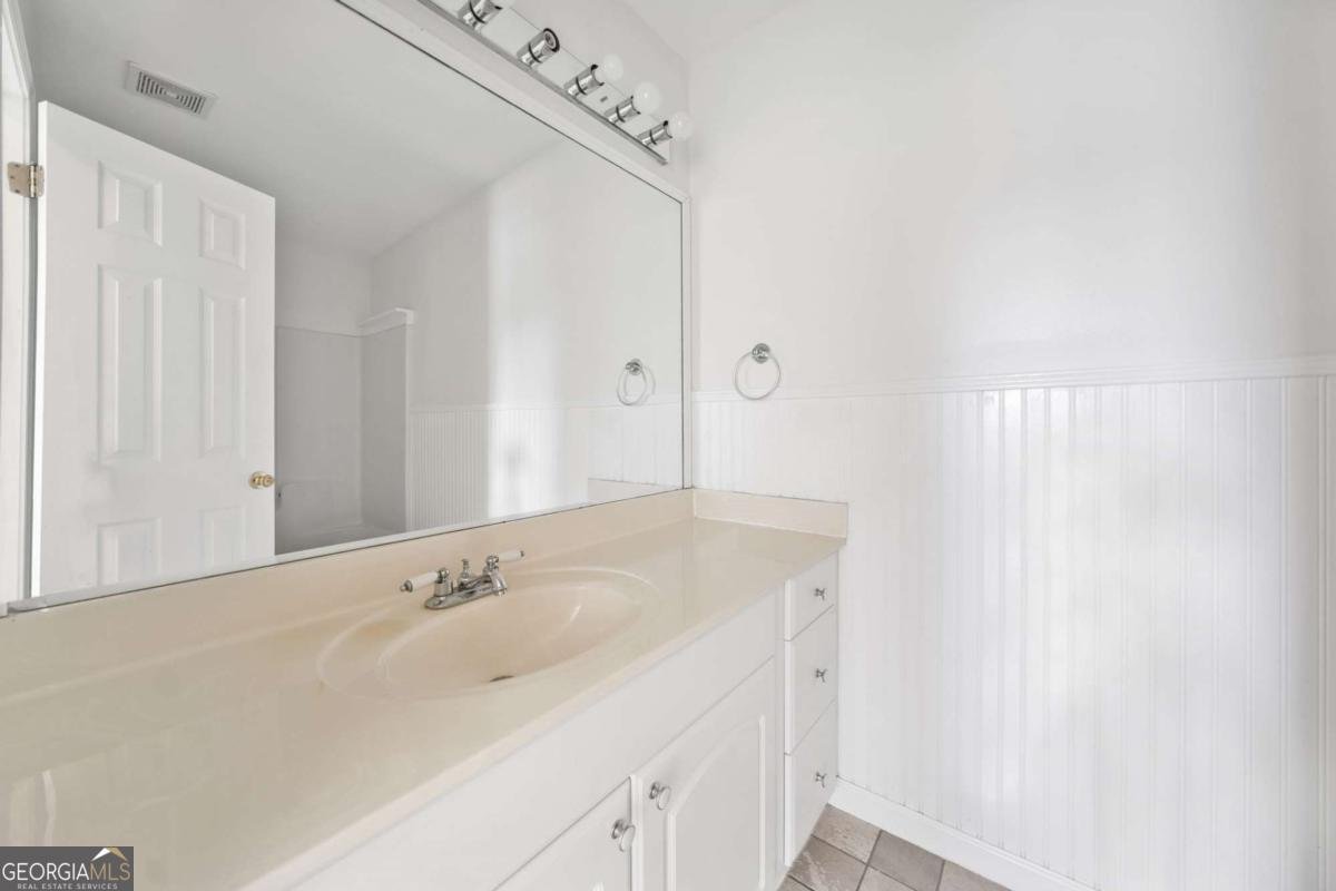 4006 OAKVIEW Court Woodstock - 44