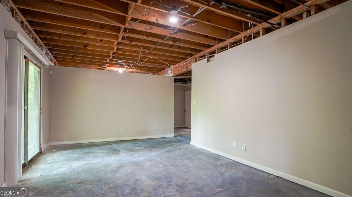 1070 Chapman Lane Stone Mountain - 32