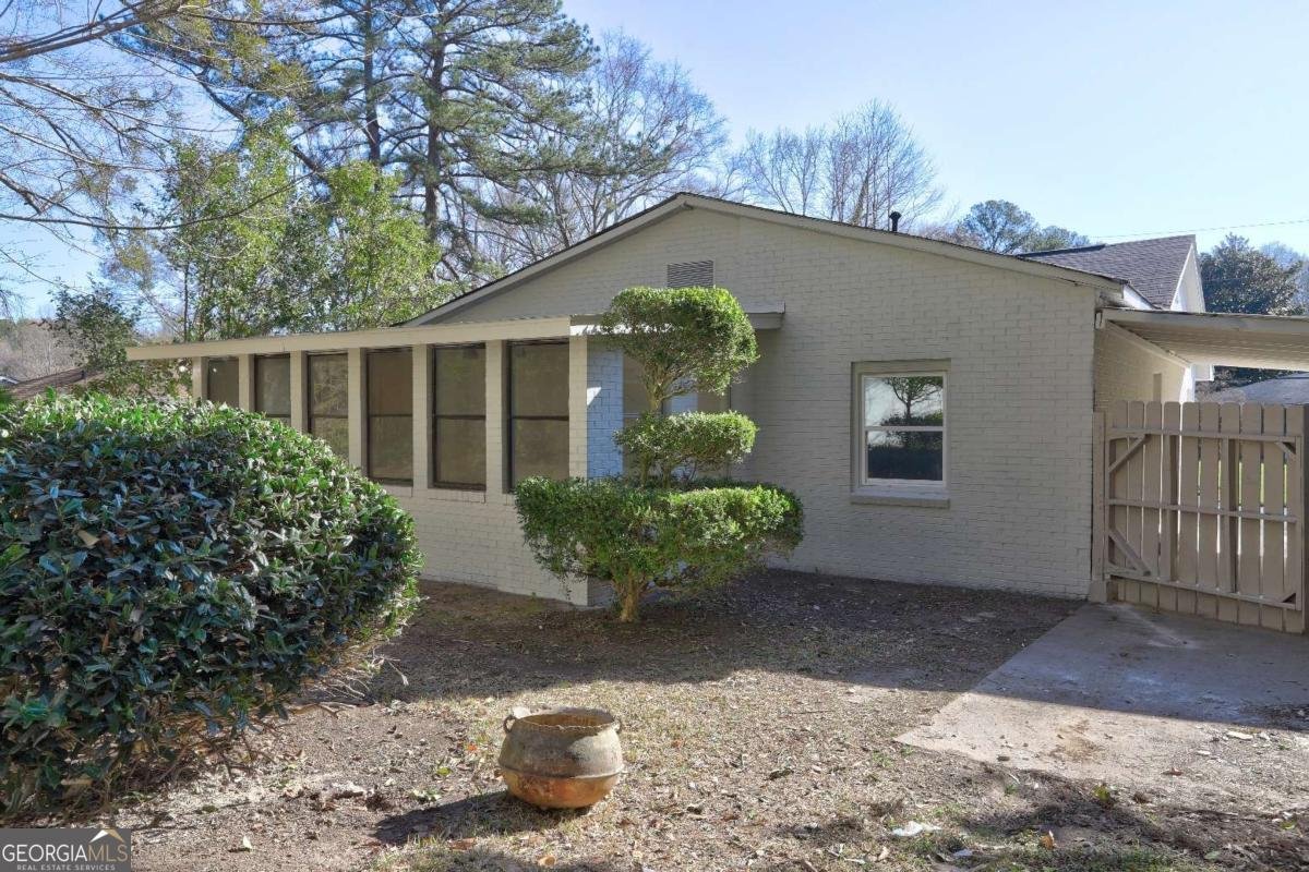 810 Commodore Drive Atlanta - 26