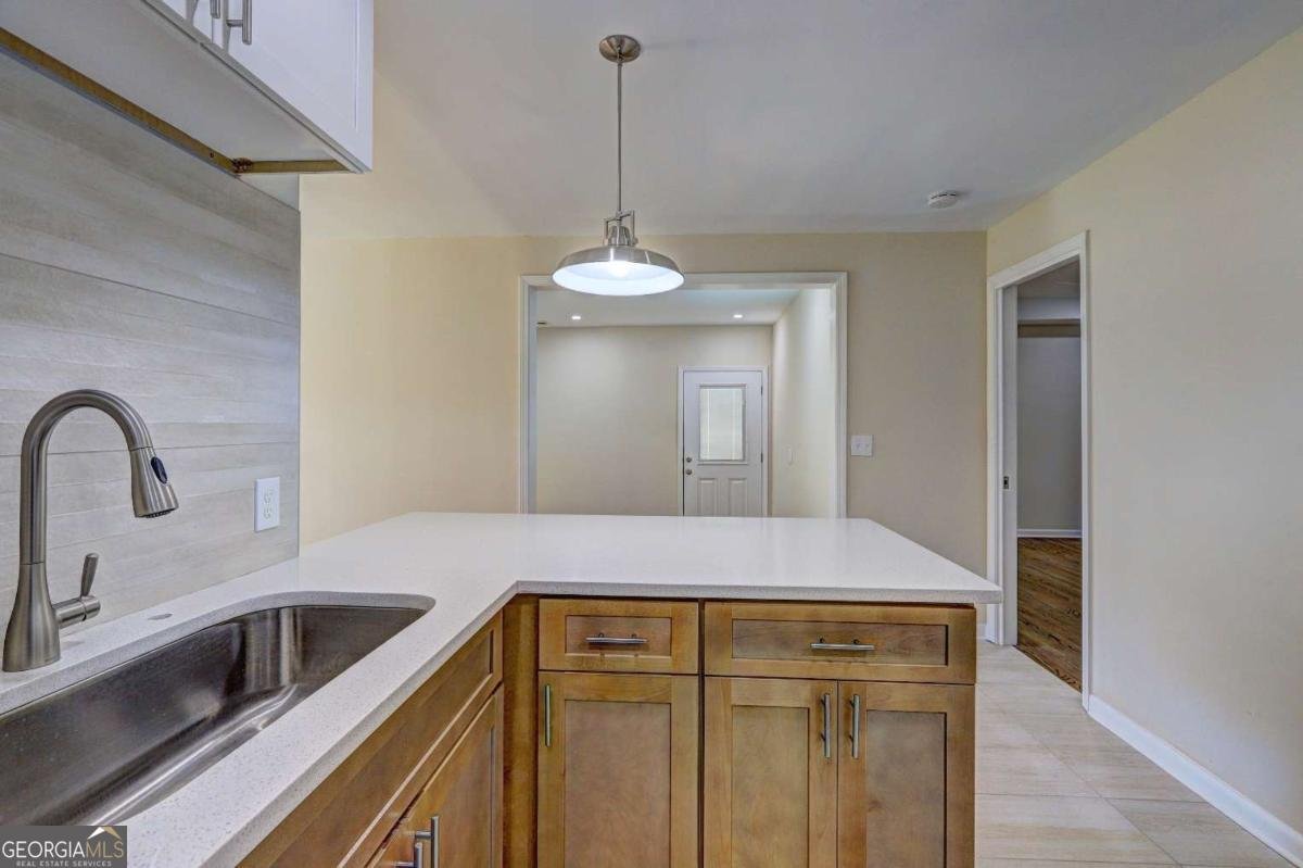810 Commodore Drive Atlanta - 5