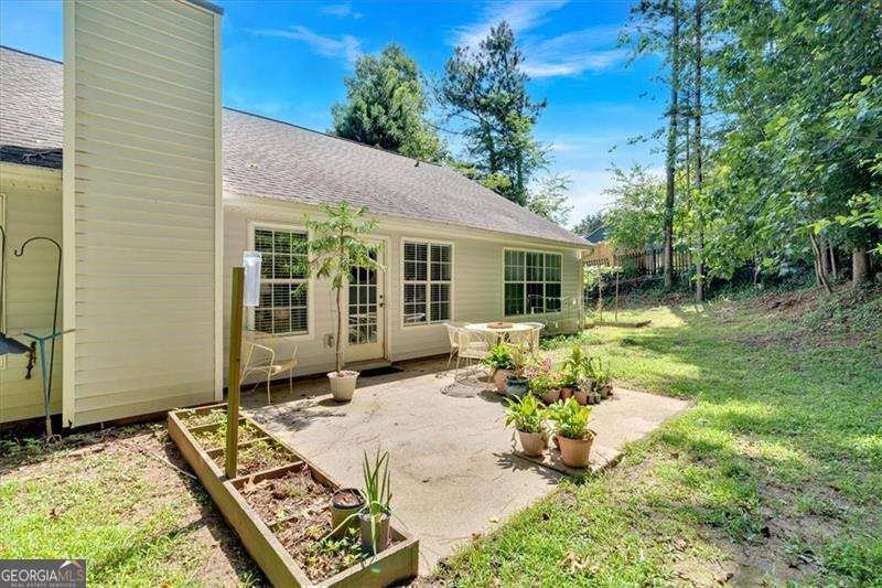 322 London Lane Hiram - 24
