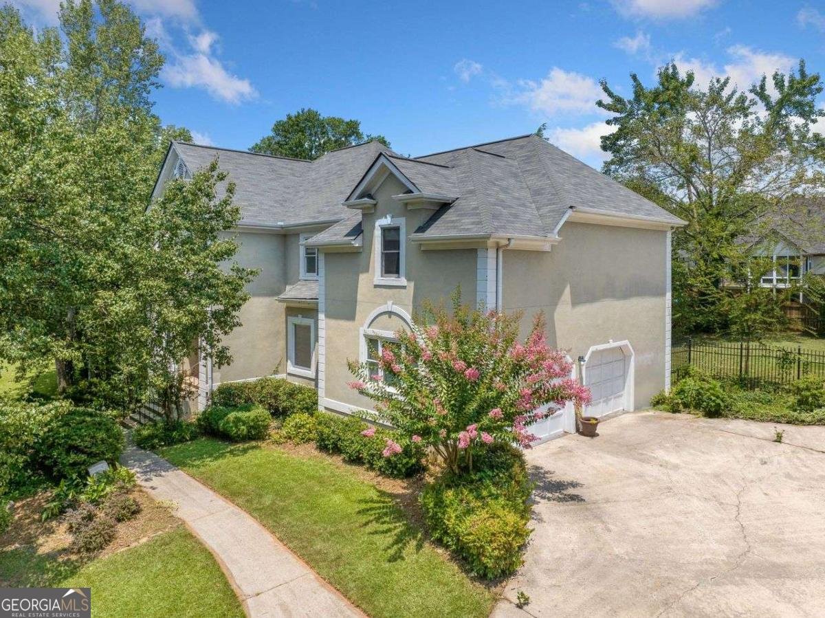 925 Brandon Ridge Drive Roswell - 33