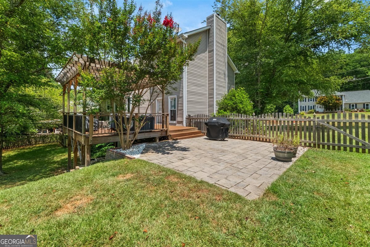 1375 Drakie Court Lilburn - 17