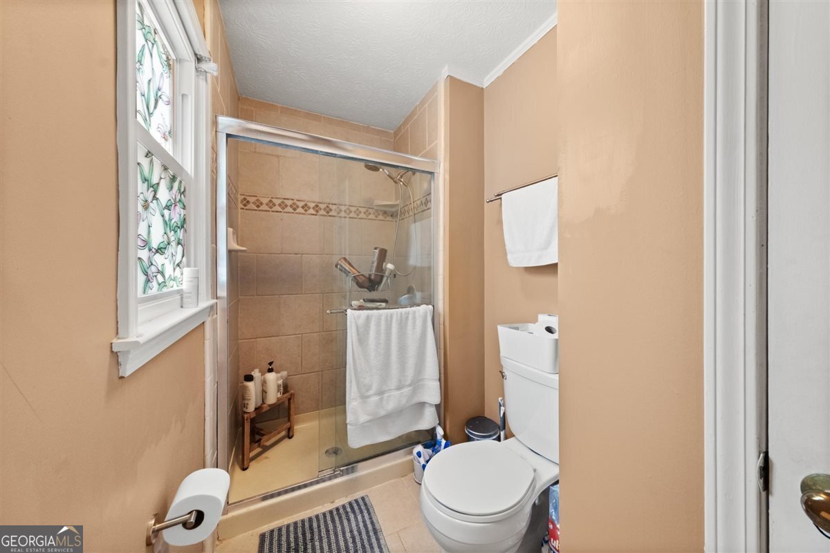 1375 Drakie Court Lilburn - 4