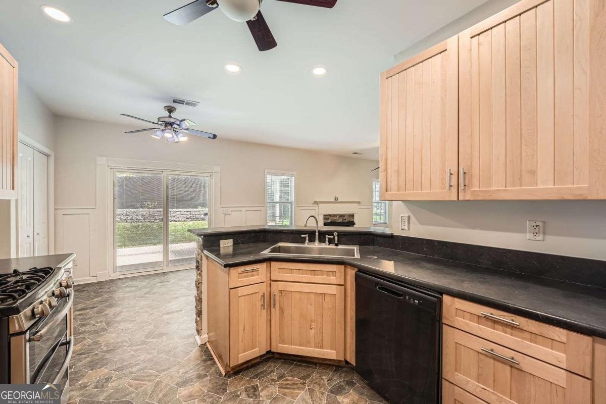 7310 Lanier Cove Court Cumming - 12