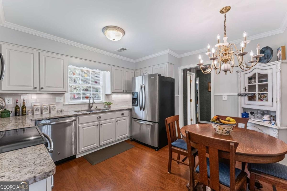 483 Emily Drive Lilburn - 17