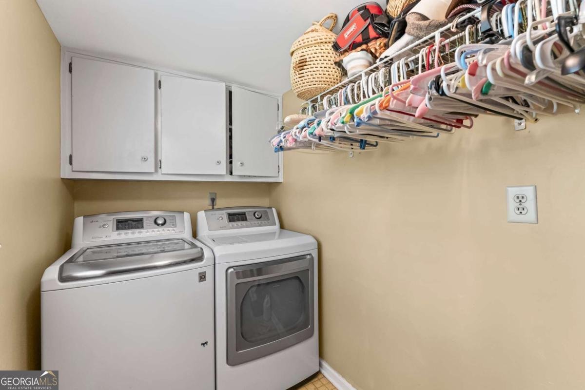 483 Emily Drive Lilburn - 2