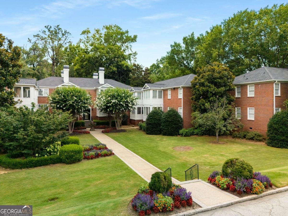 115 Peachtree Memorial Drive Atlanta - 15
