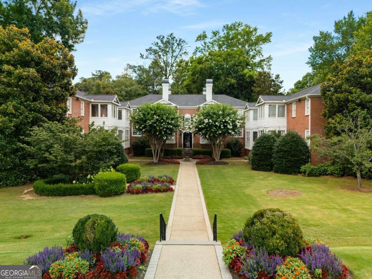 115 Peachtree Memorial Drive Atlanta - 29
