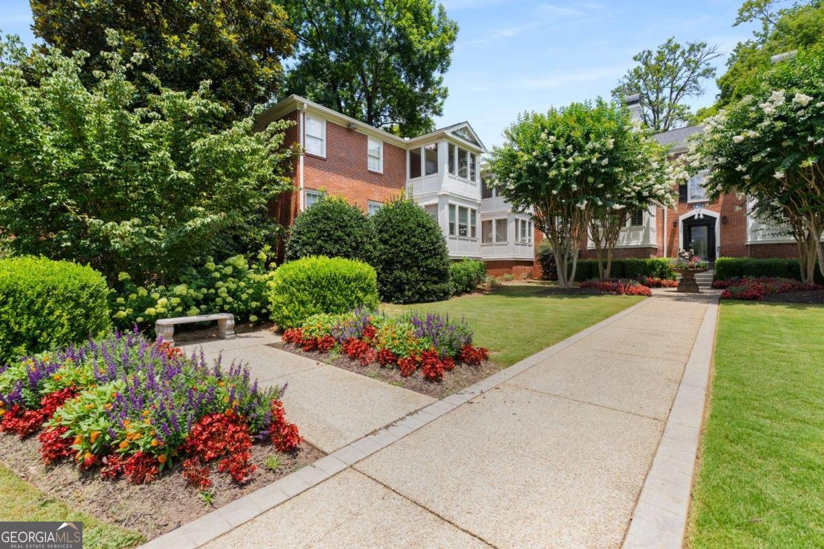 115 Peachtree Memorial Drive Atlanta - 32