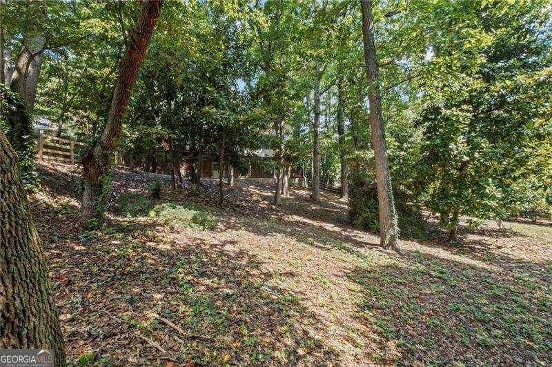 925 Ferncroft Court Roswell - 4