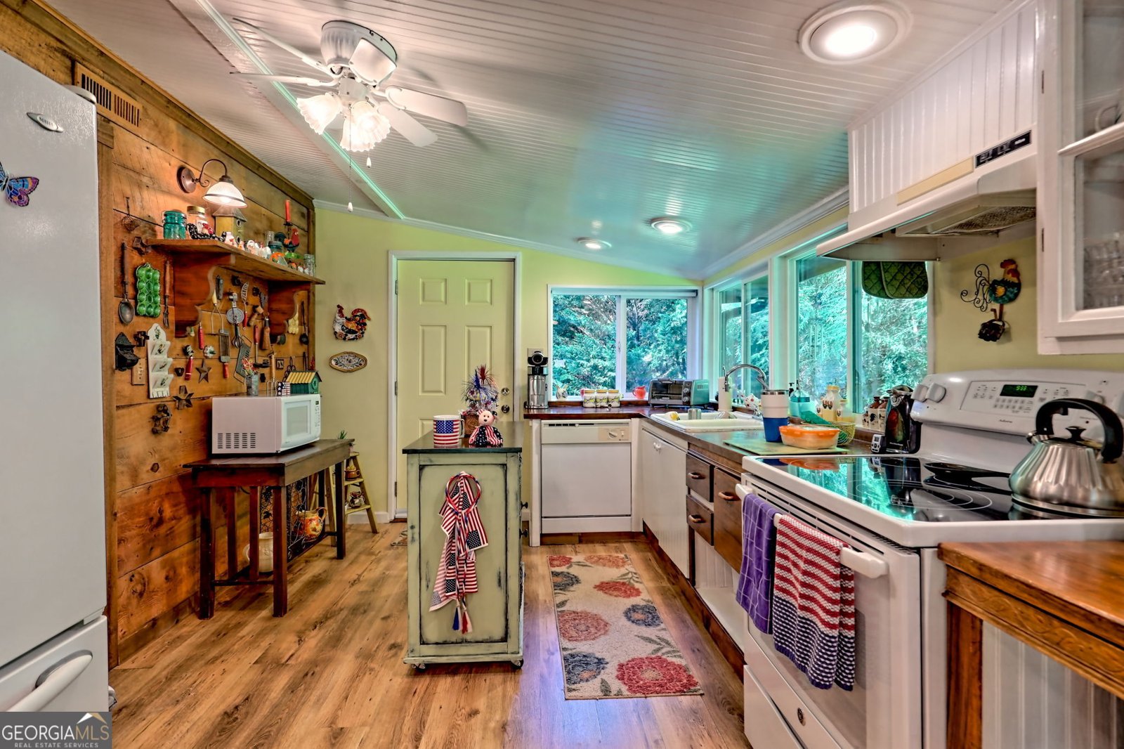 820 Ash Loop Road Blue Ridge - 23
