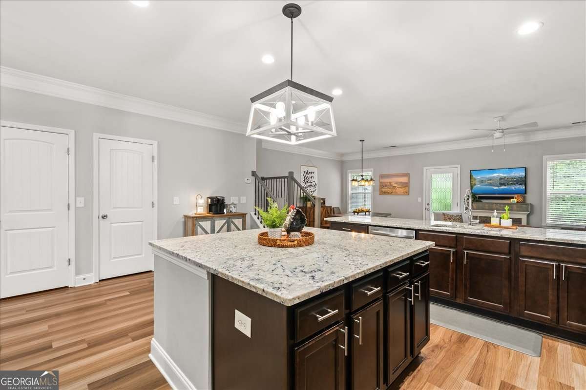 190 Spring Way Square Canton - 11