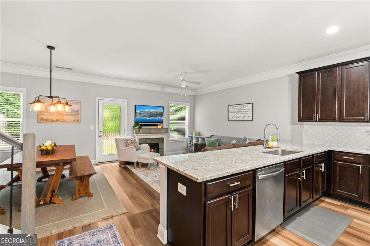 190 Spring Way Square Canton - 16