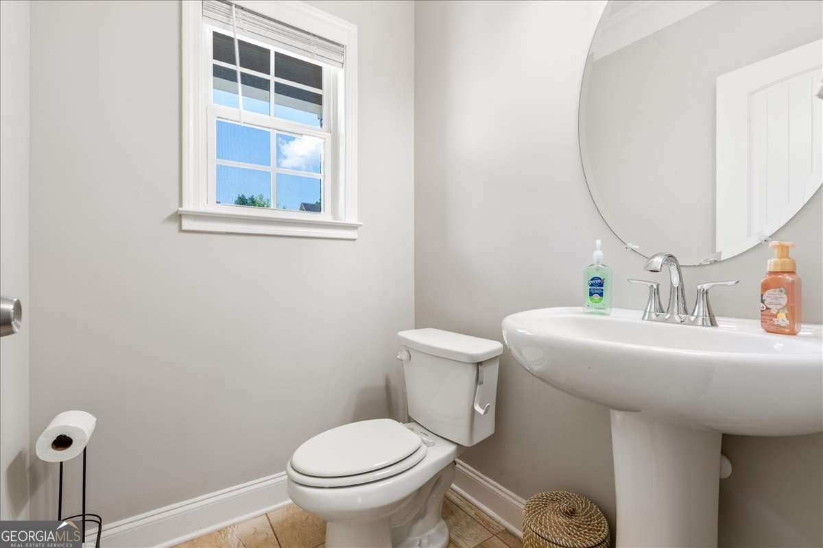 190 Spring Way Square Canton - 6