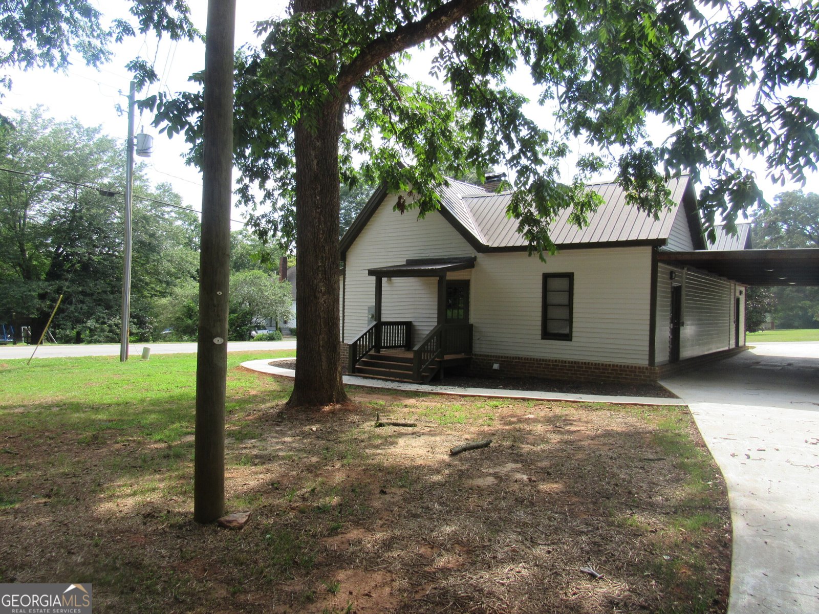 5492 Highway 98 West Ila - 1