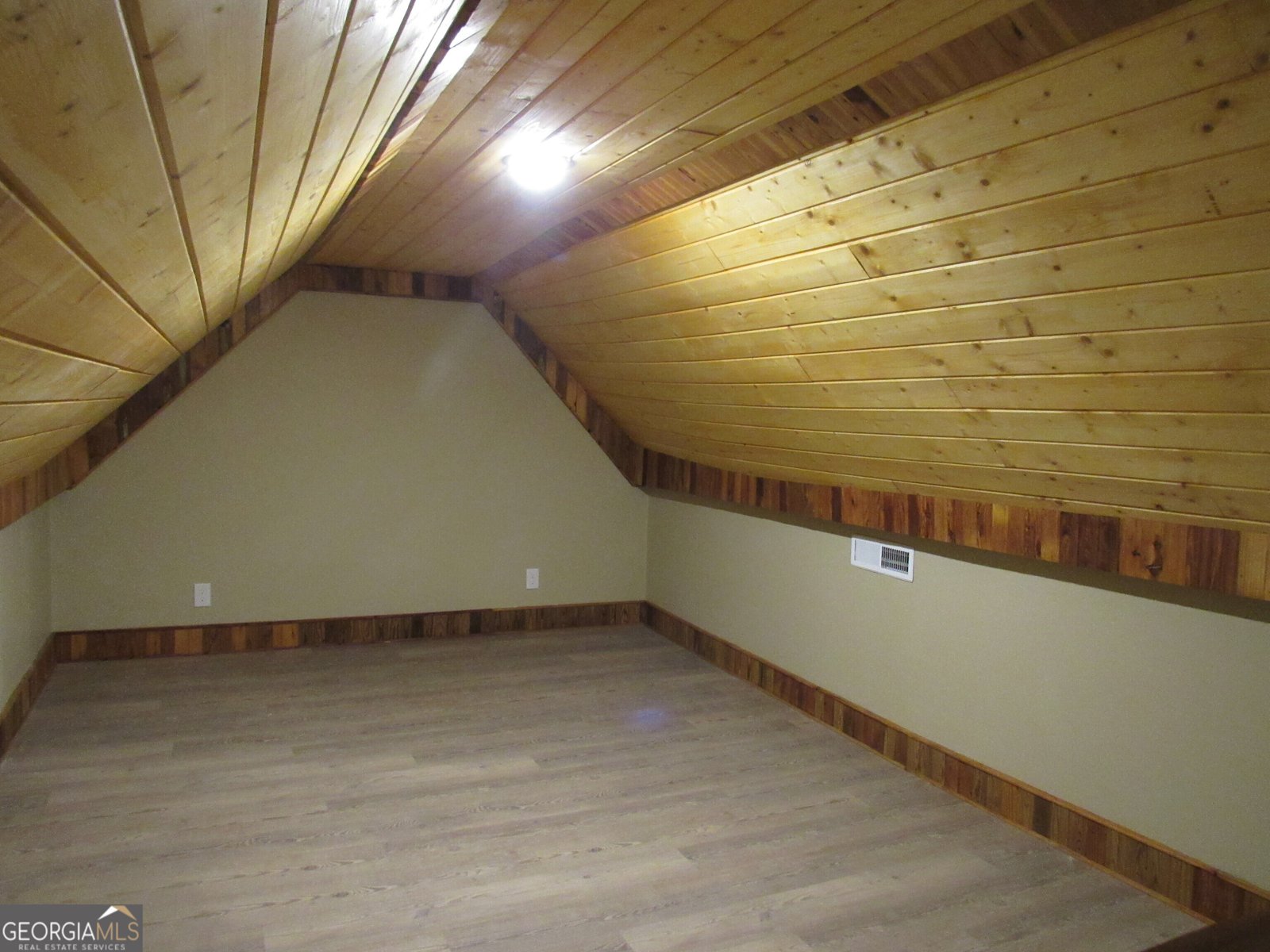 5492 Highway 98 West Ila - 23