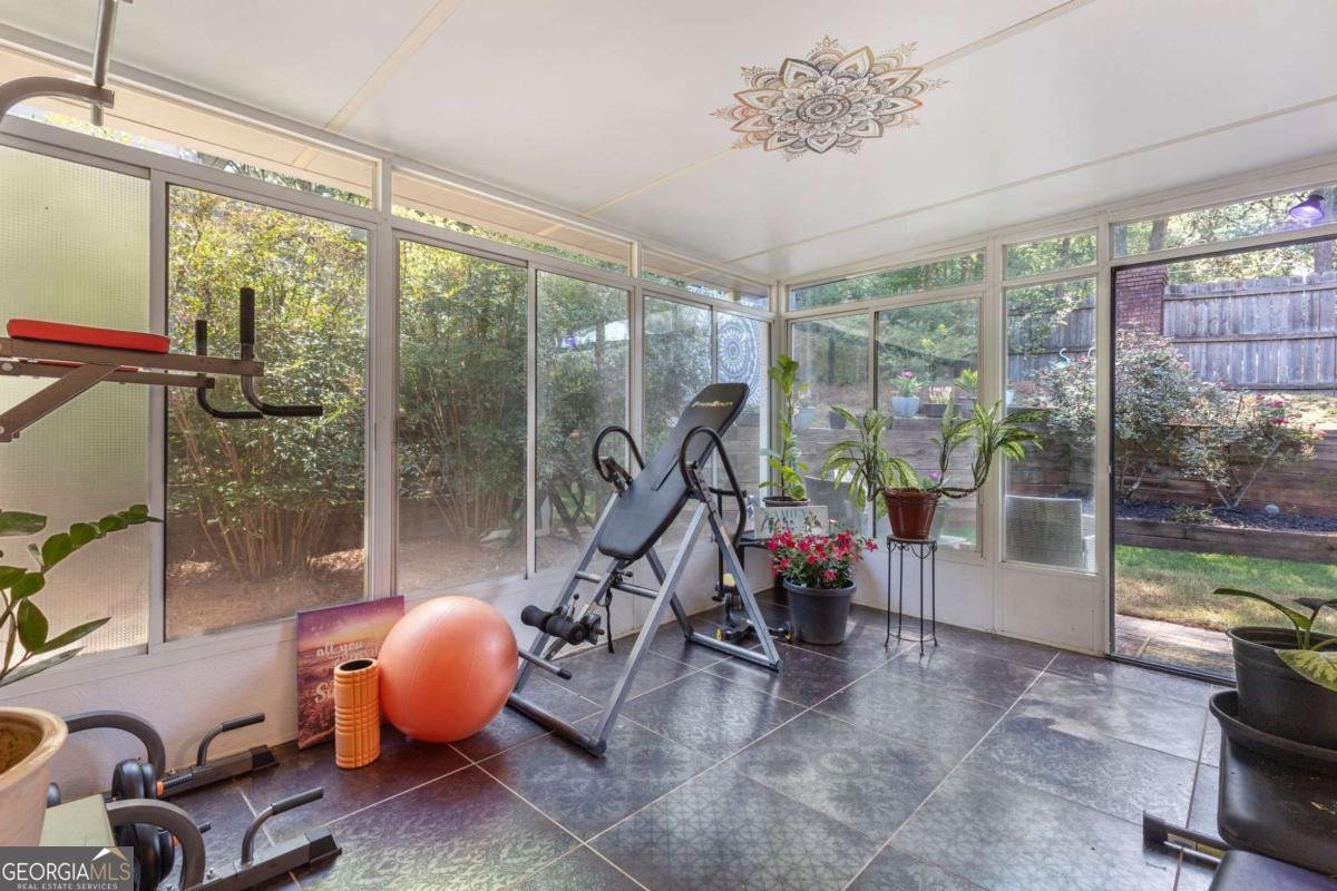 180 Glen Holly Drive Roswell - 12