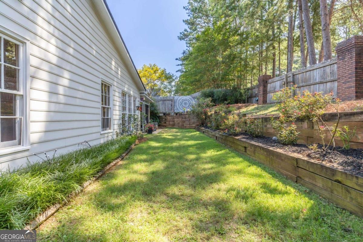 180 Glen Holly Drive Roswell - 14