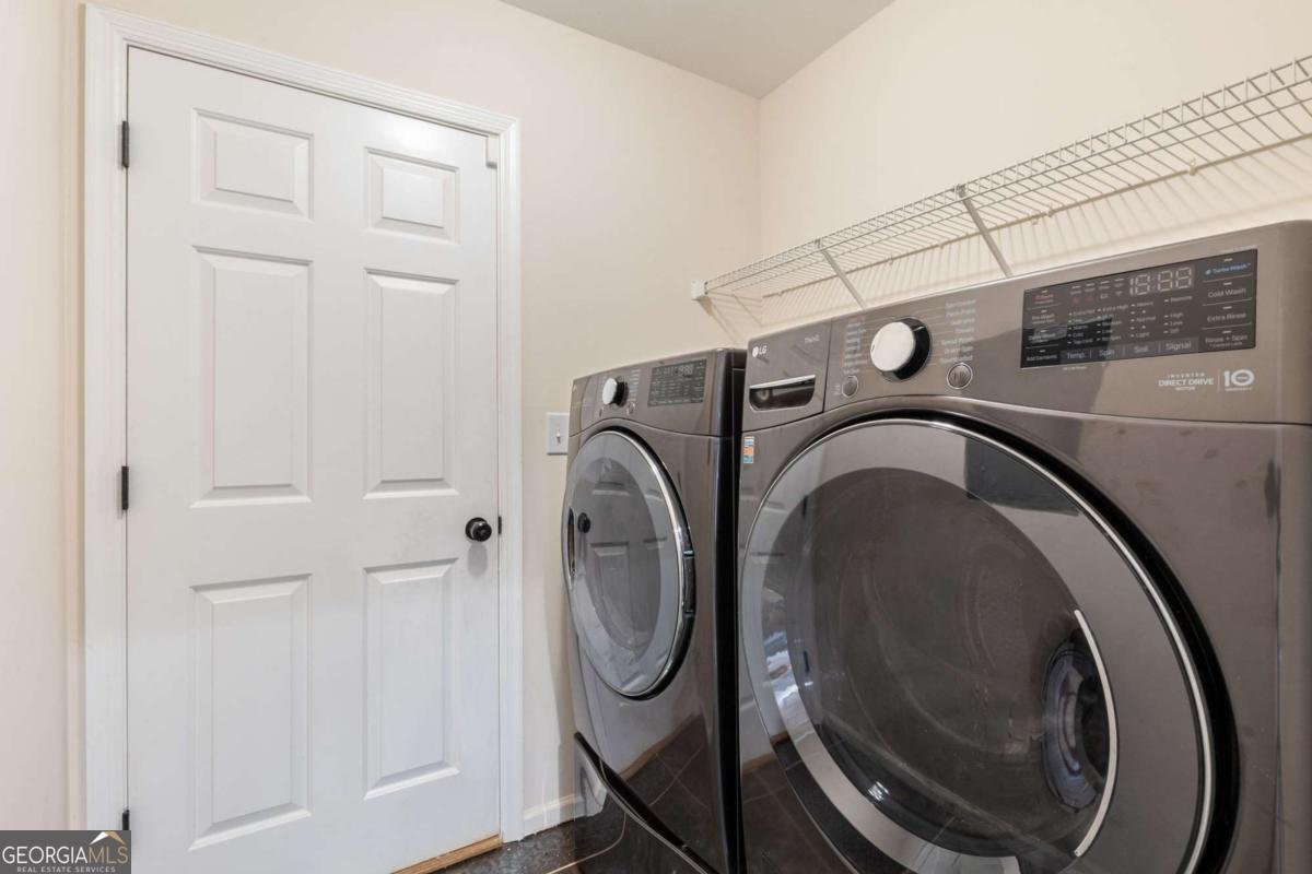 180 Glen Holly Drive Roswell - 28