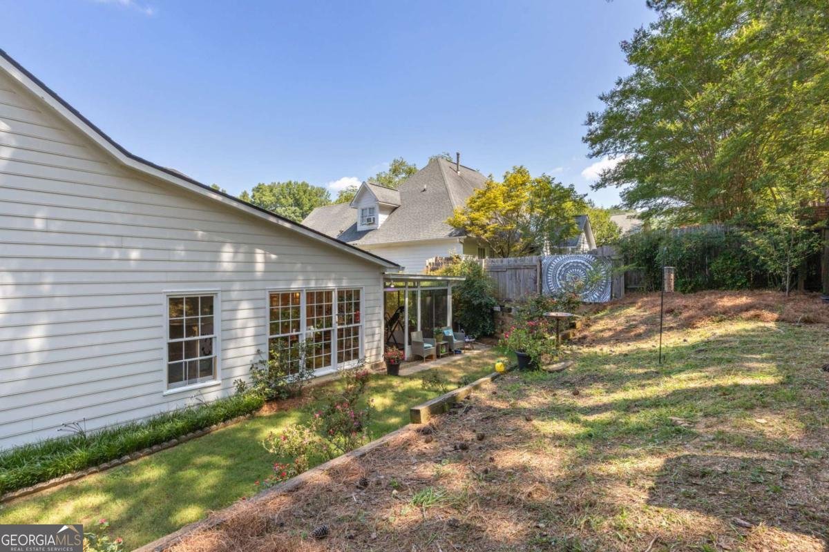 180 Glen Holly Drive Roswell - 33