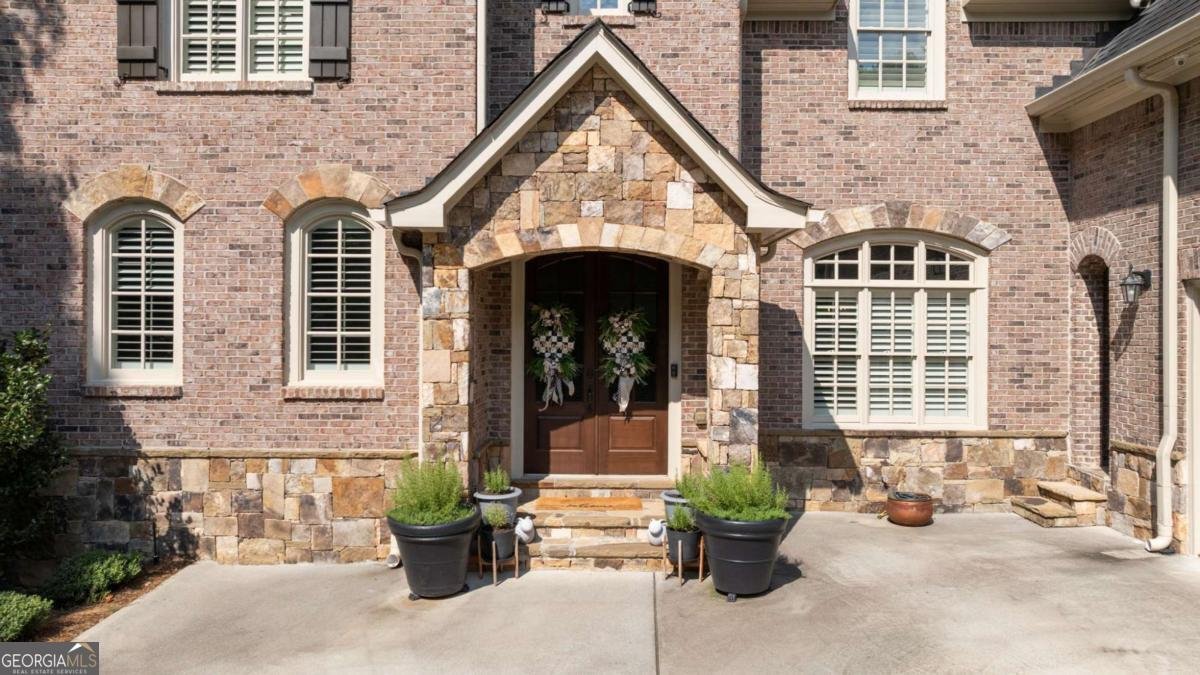 3283 Stratfield Drive Brookhaven - 2