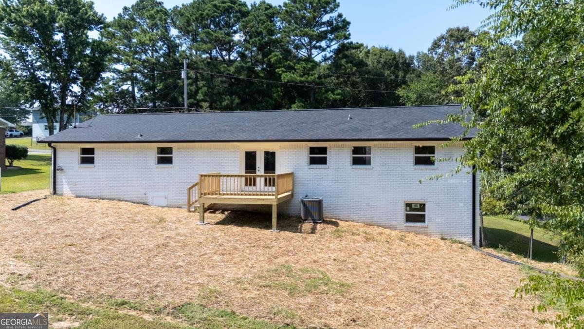 111 Nike Drive Calhoun - 32