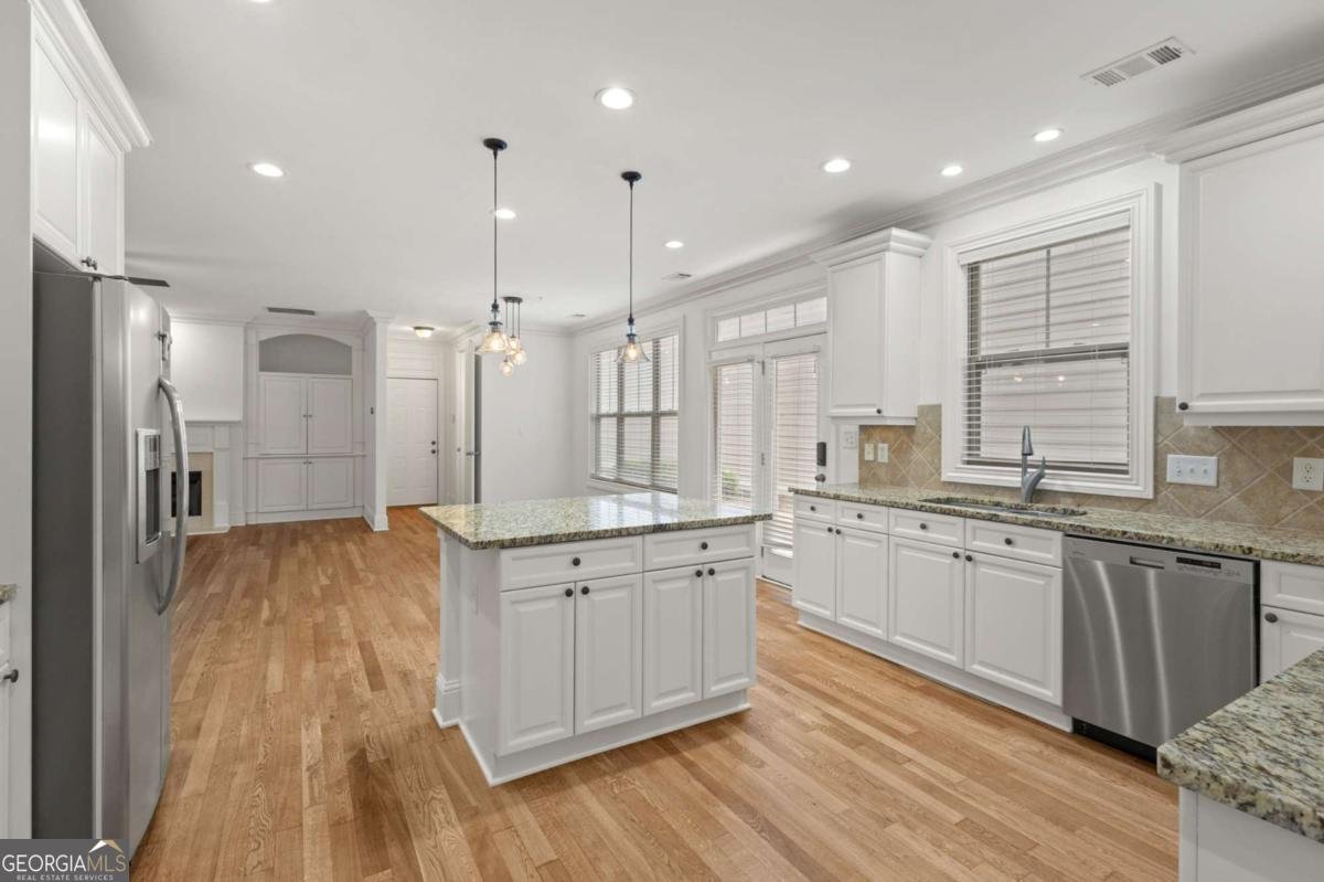 319 Barbados Lane Suwanee - 10