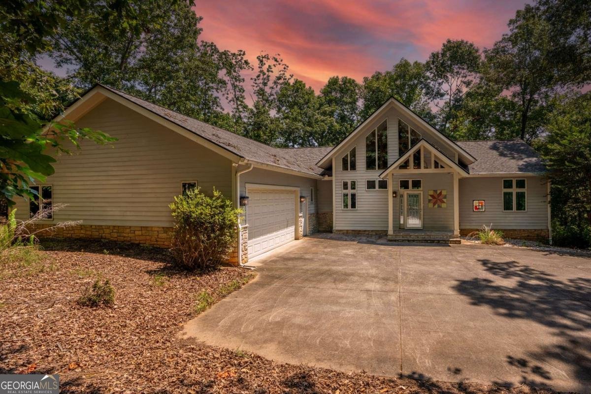 5231 Laurel Circle Gainesville - 1