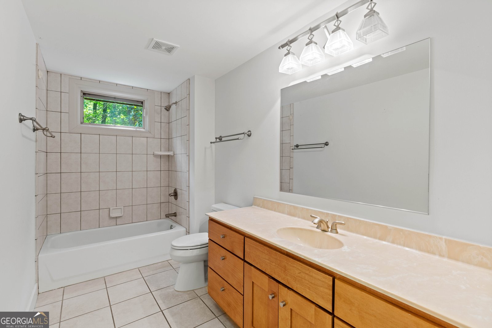 5231 Laurel Circle Gainesville - 28