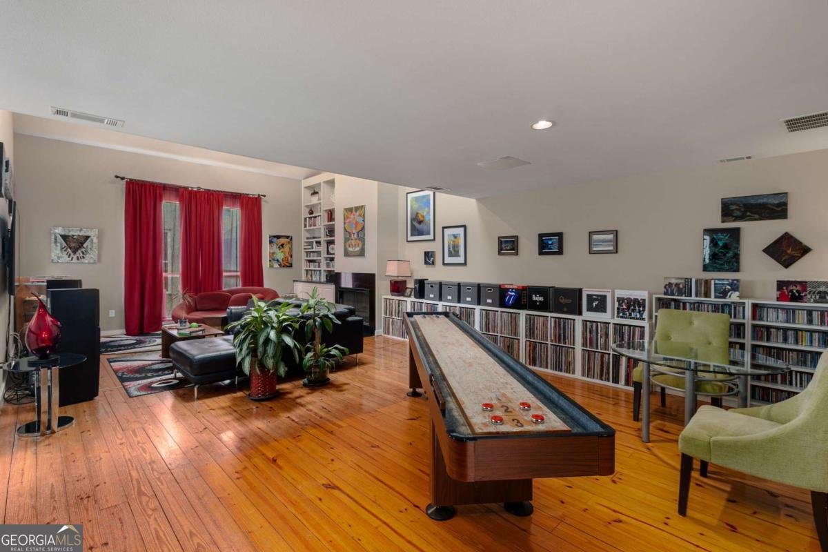 920 Memorial Drive Atlanta - 16